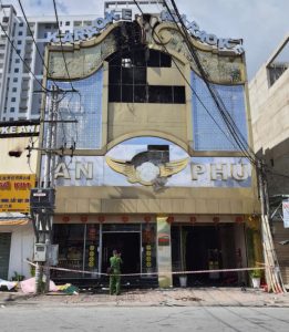 Phát hiện thêm thi thể trong quán karaoke bị cháy làm 32 người chết ở Bình Dương năm 2022缩略图