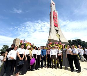 Đoàn Luật sư tỉnh Nghệ An dâng hương tưởng niệm các Anh hùng Liệt sĩ nhân Kỷ niệm 79 năm Ngày Thương binh – Liệt sĩ缩略图