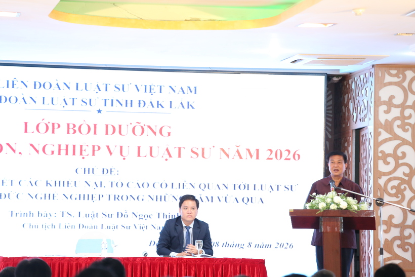 Liên đoàn Luật sư Việt Nam tổ chức bồi dưỡng nghiệp vụ với chủ đề “Tình hình giải quyết khiếu nại tố cáo có liên quan đến luật sư, vi phạm đạo đức nghề nghiệp trong những năm vừa qua”缩略图